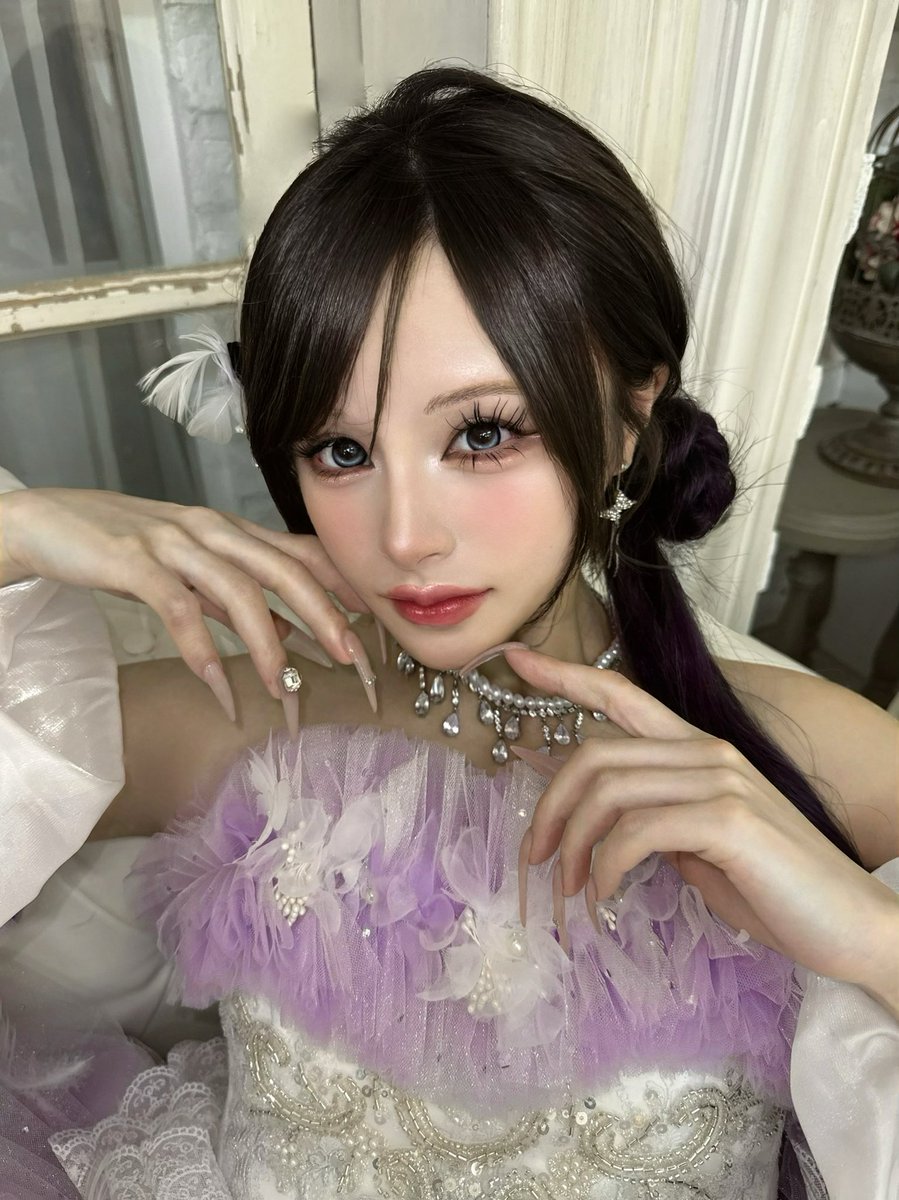 Hiziri_Pchuu's tweet photo. 卒業ドレスのお気に入り写真𓈊ˊ˗
BeautyCamのiPhoneカメラモードにフラッシュはマスト＋個人的に爆盛れする加工数値🎯　#BeautyCam https://t.co/CbkVf8pANQ