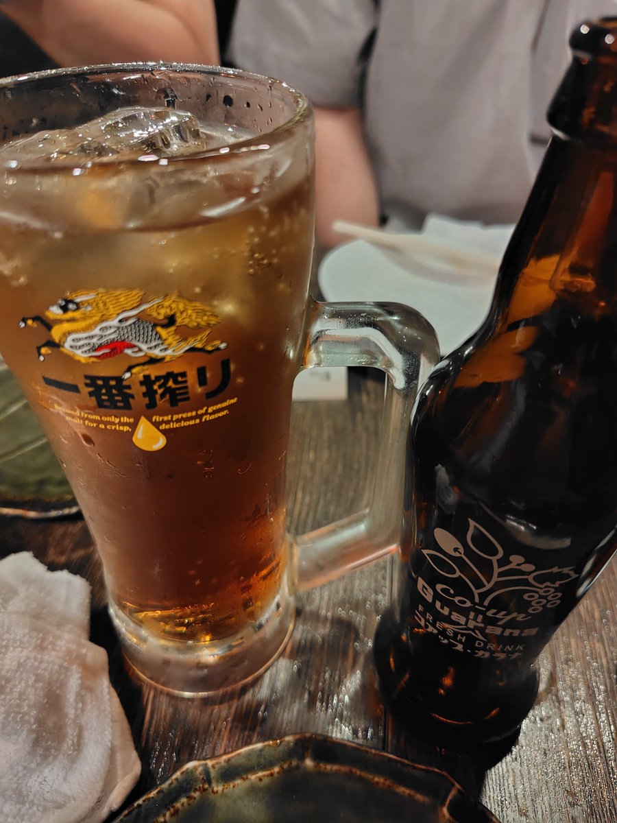 0611Sto's tweet photo. 本日のお疲れ様会
2チーム本戦までいけ、1チームは1回戦突破もしたし美味しいお酒に。 https://t.co/UMHcbRT8yT