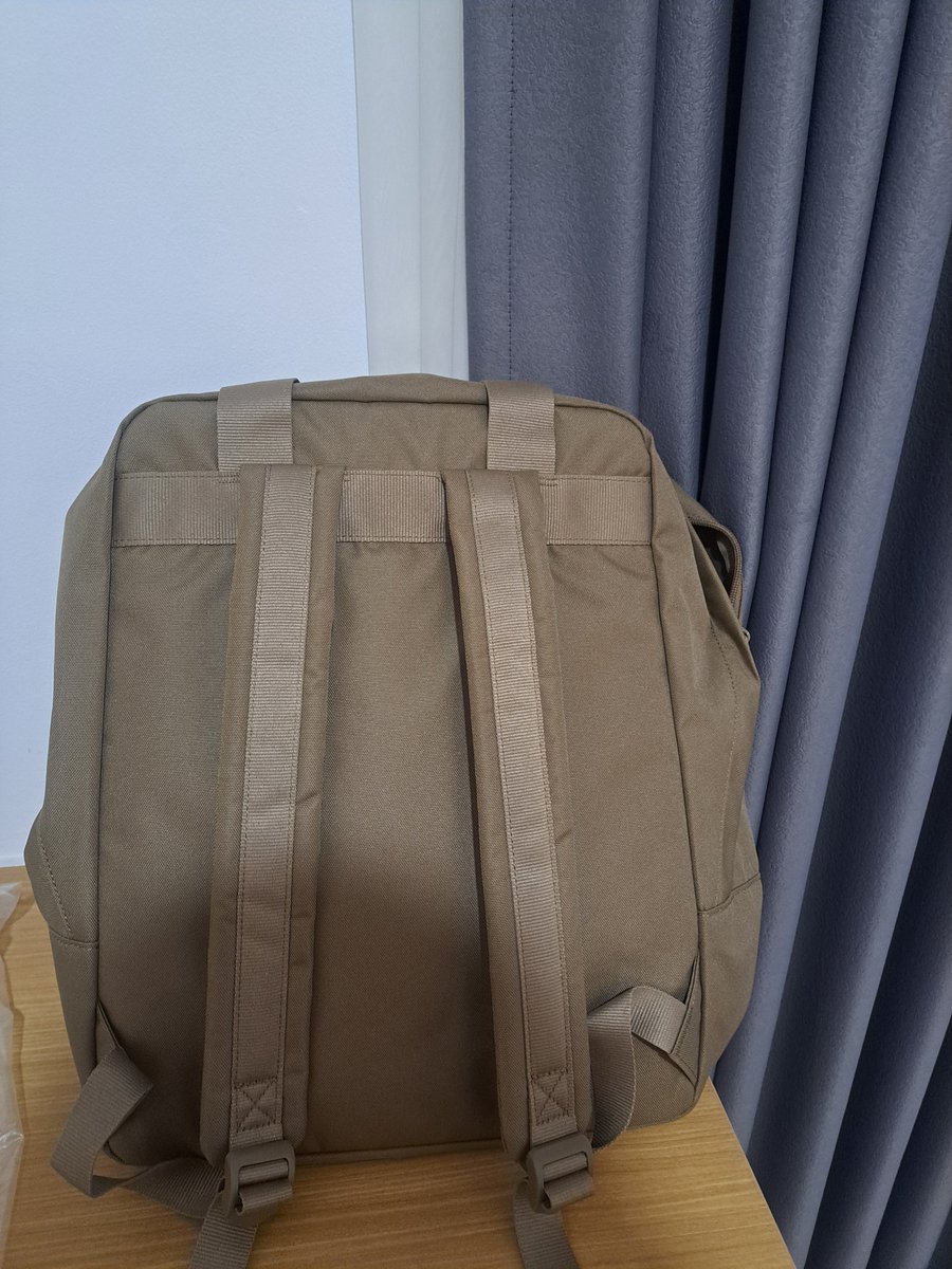 prelovedmurceu's tweet photo. ✨️WTS CONVERSE SQUARE BACKPACK - CLAY✨️
- masih new yaaa
- original 100%
- 500k ajaa
#wts #backpack #converse #zonauang https://t.co/qjjDmDvZSq