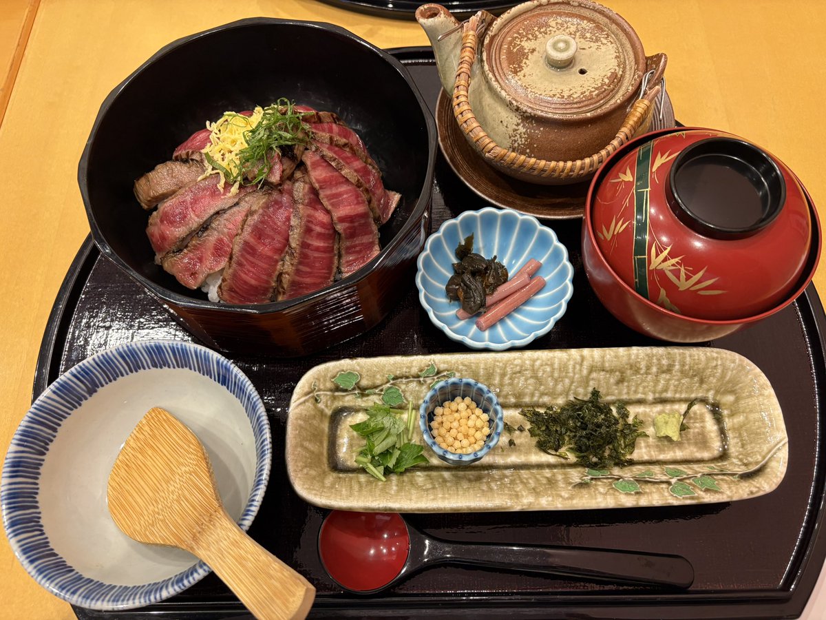 my937419's tweet photo. たくさん食べて、たくさん遊んで
明日からまた頑張ろー https://t.co/bn2imKNYtD