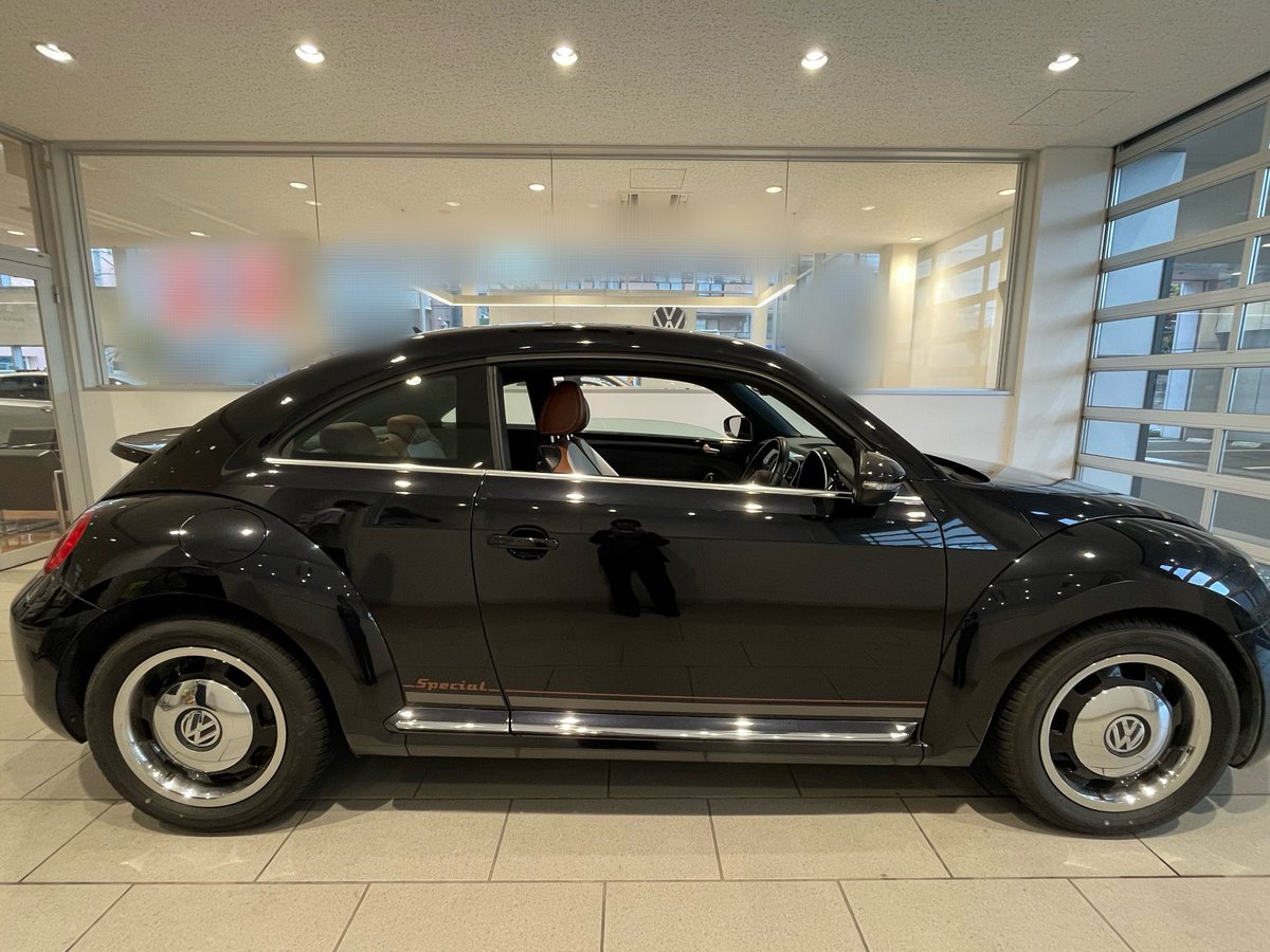 yuni_takanashi's tweet photo. ついに本日納車...!
これからいろんなところにお出かけしたいな*
クラシカルで可愛い🚗🤎
#thebeetle #specialbug https://t.co/by5hnHMV2i