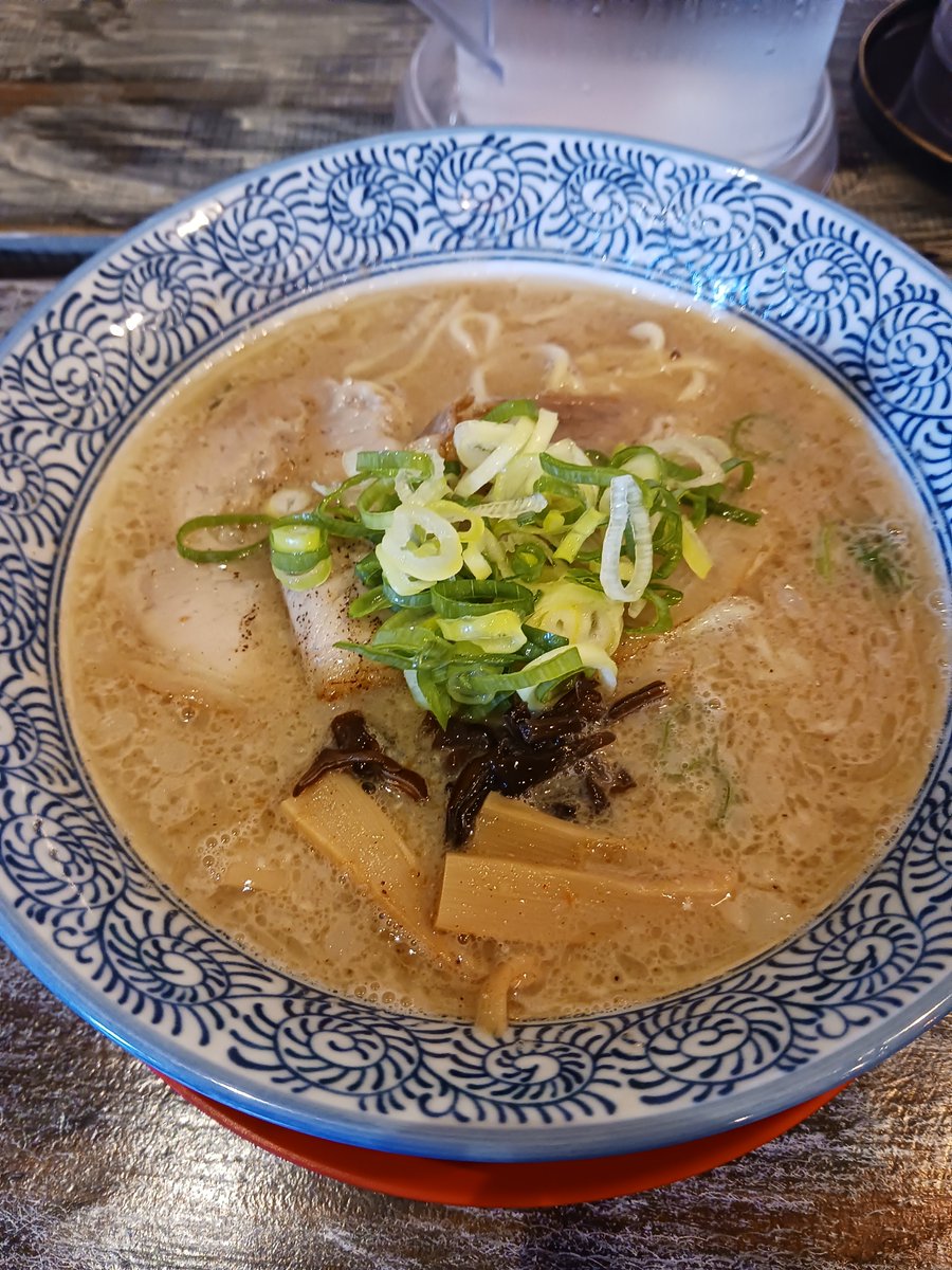 oi96484559's tweet photo. 京都
AJISAIラーメン(並)🍜

#ラーメン
#ラーメン好きな人と繋がりたい https://t.co/FFzY3ioxeG