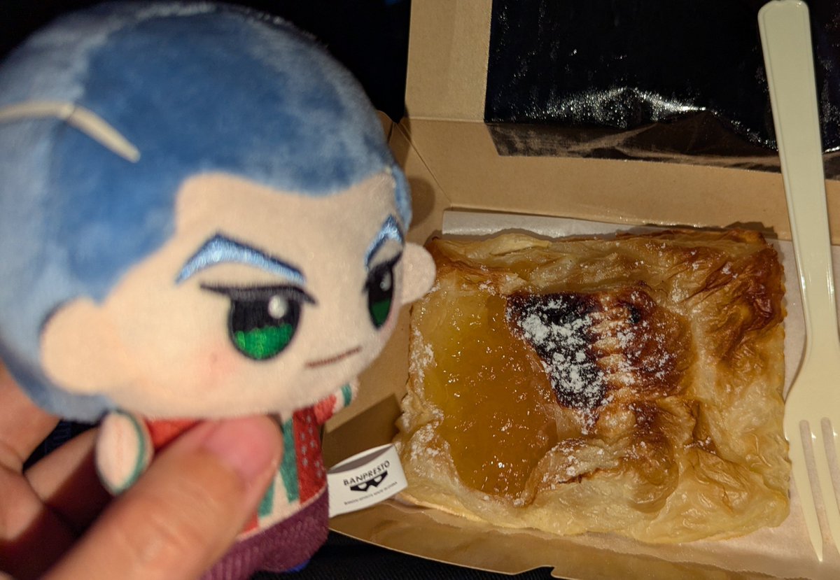 GrayPan8293's tweet photo. ホルマジオ、アップルパイだよ🍎 https://t.co/tvm6bNkfG2