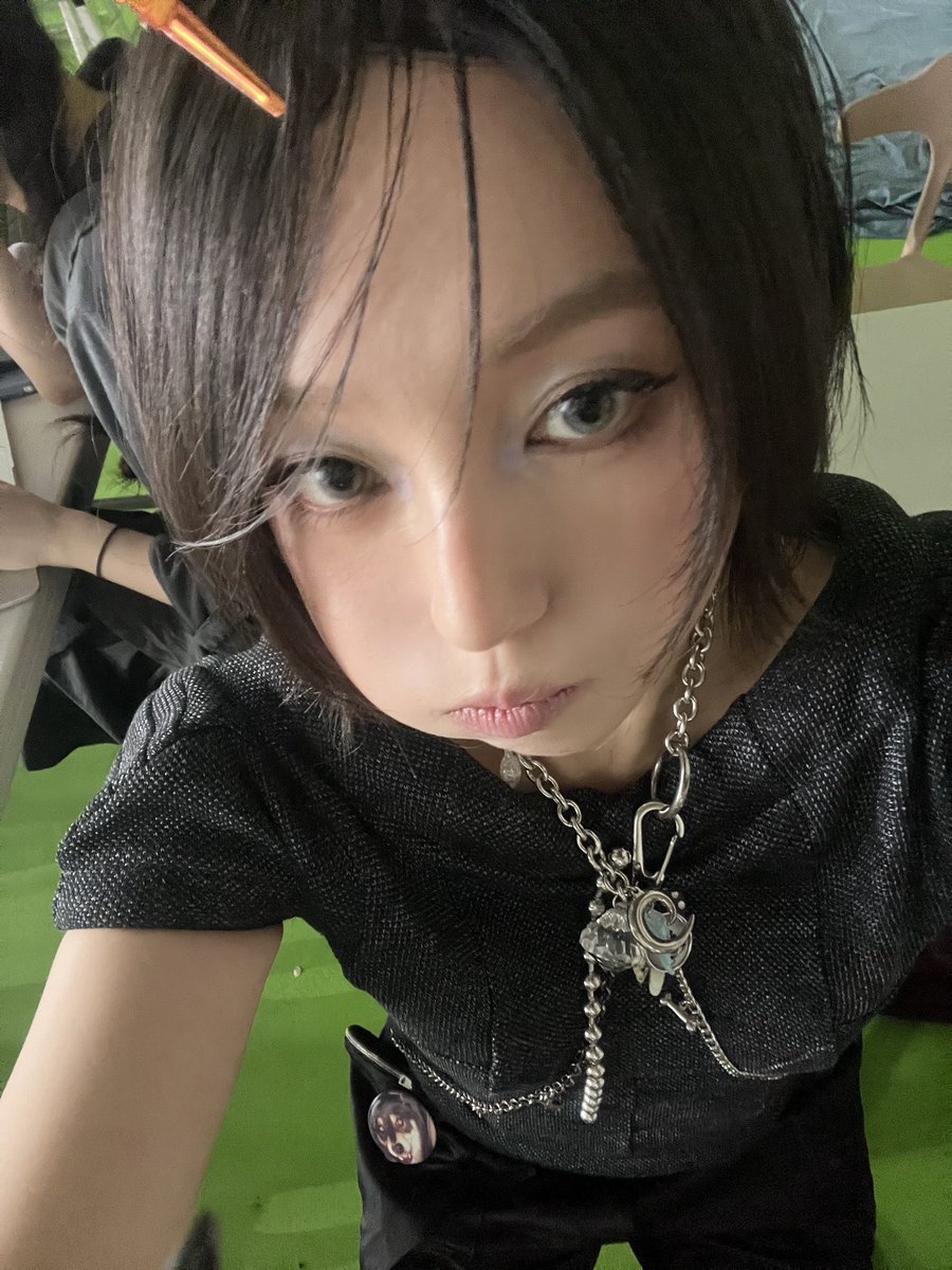 NewKin_official's tweet photo. #NewKin_DAin
just DAin things 🐺

some moments from the MV shoot.
which one’s your favorite? 🩶

#NewKin #DAin #LOGINERROR #Newkin_Stage1 https://t.co/B7XD7VP34z