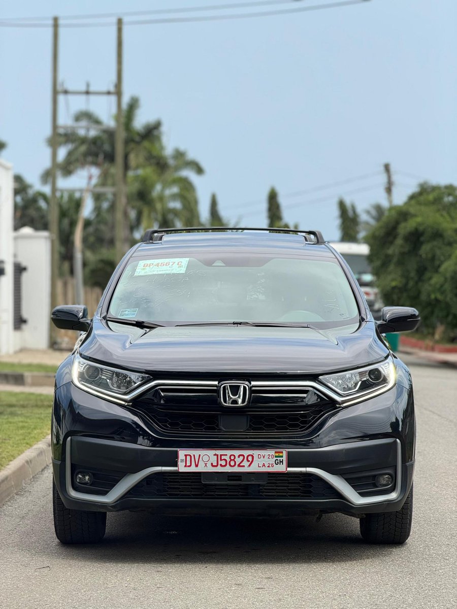banaUTD's tweet photo. Flash Sale
-2022 Honda CRV EX-L
-Engine 1.5L
-Odometer 79k miles
-Sunroof
-Remote start/Push to start
-Collins mitigation sensor 
-Lane departure sensor
-Apple CarPlay/Android Auto
-330k cedis. https://t.co/nTedonMRYr