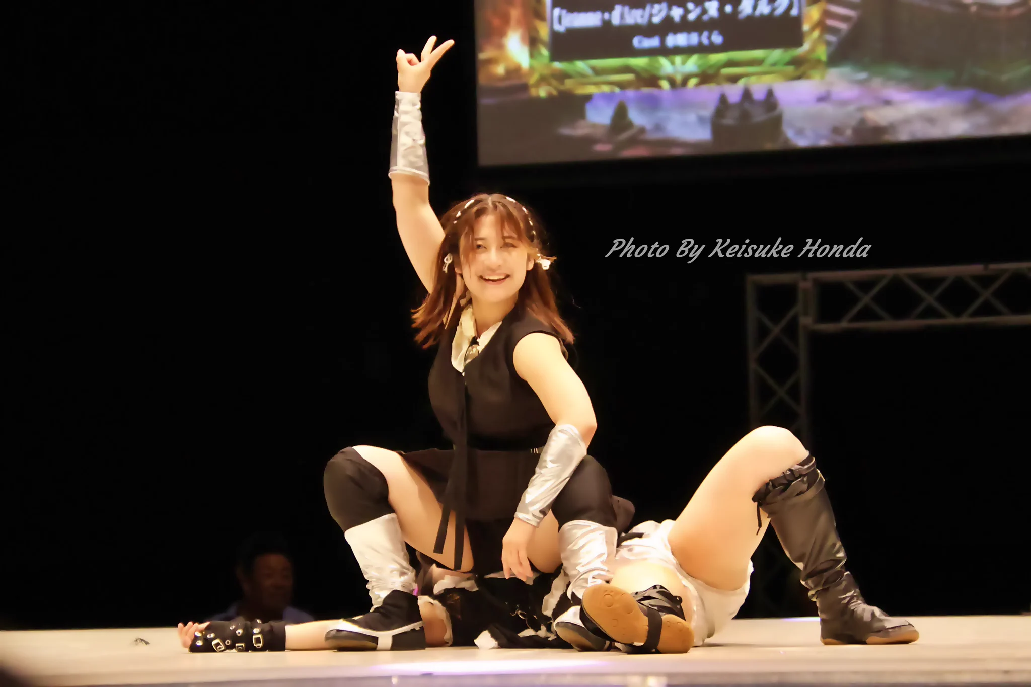 HSGHT02acAAwOCM?format=webp&
