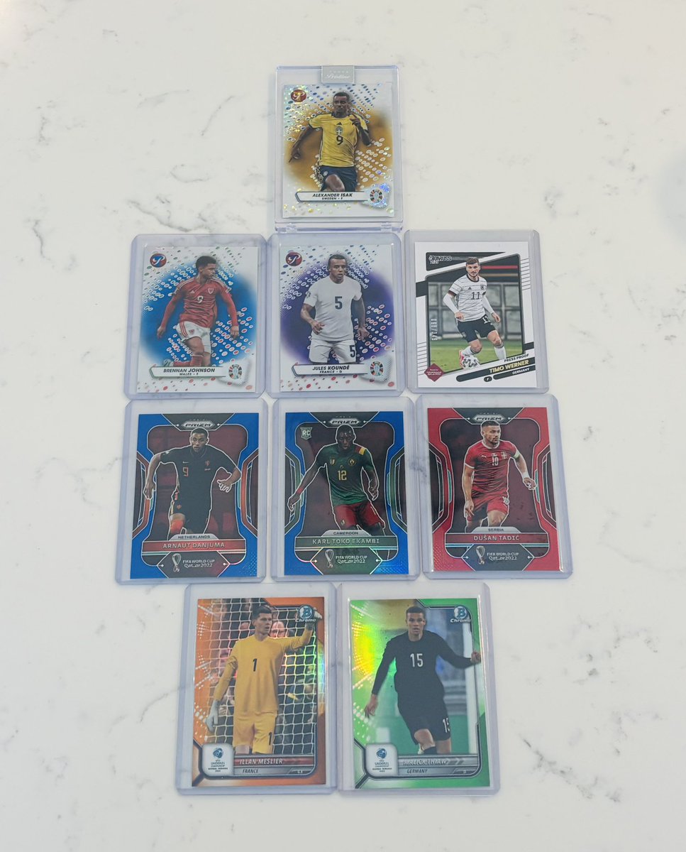 a_pep11's tweet photo. @84baseballcards @ILOVECOLLECTING @sportsfanmedia @linkmycard @CrdboyC @spcardseller @GotdemCards @TheHotZone2 35 Numbered Soccer Cards $50 shipped #PepSales https://t.co/dnqK3reqnC