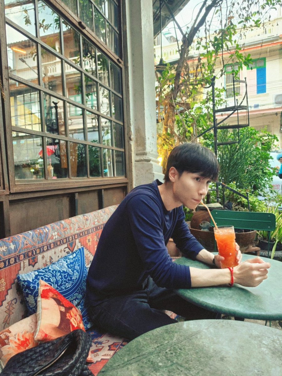 prowa_jm's tweet photo. สุดหล่อเทสดี 💛✨️🌞
#junniorrs https://t.co/y8mQGZJZNf