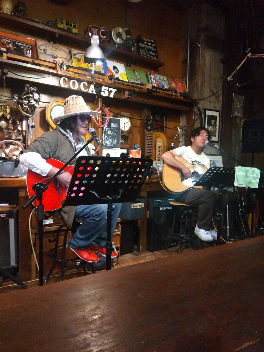 6KBb0LB0PE90501's tweet photo. TOZYと安本豊さん🎵 https://t.co/QHw4degd15