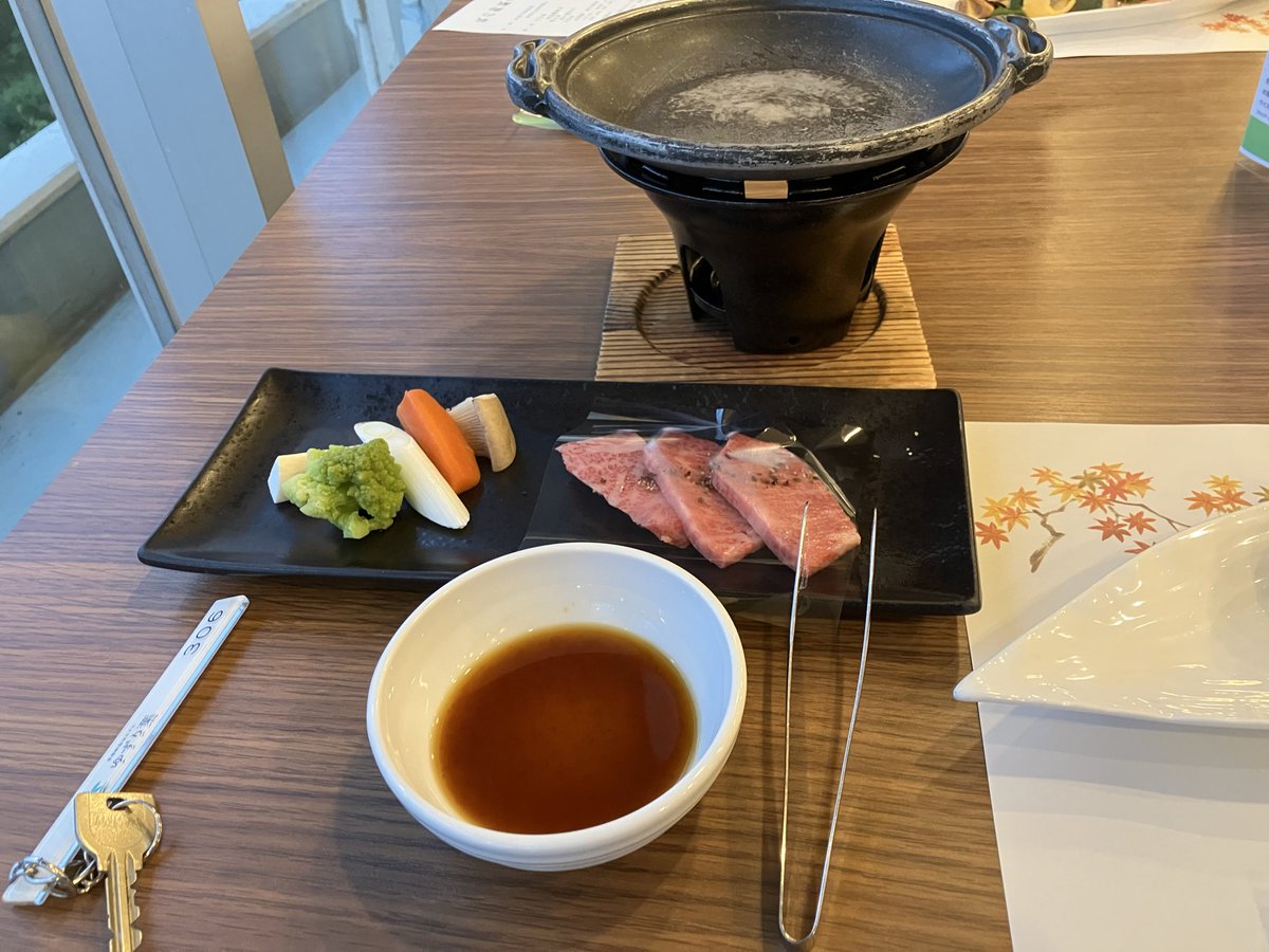 pinkmogi2's tweet photo. 恵那で栗と温泉と飛騨牛。
栗きんとんいっぱい食べた。 https://t.co/uPOosAdzaM