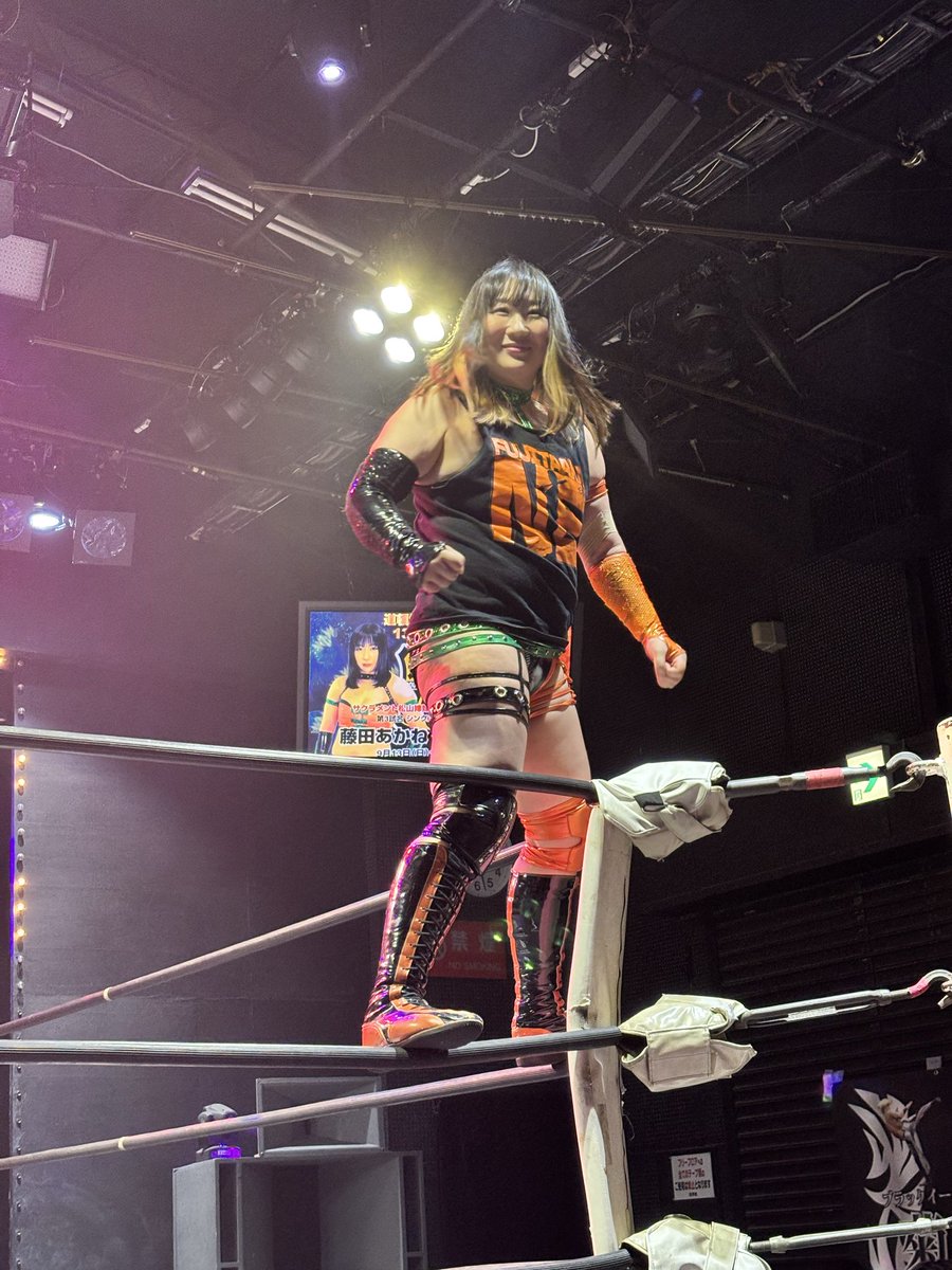 HasDot91318's tweet photo. 道頓堀プロレス昼興行より
女性陣
#道頓堀プロレス
#藤田あかね
#七星
#仁々芽咲
#マリ卍
#RIRU https://t.co/0GZd7J20yS