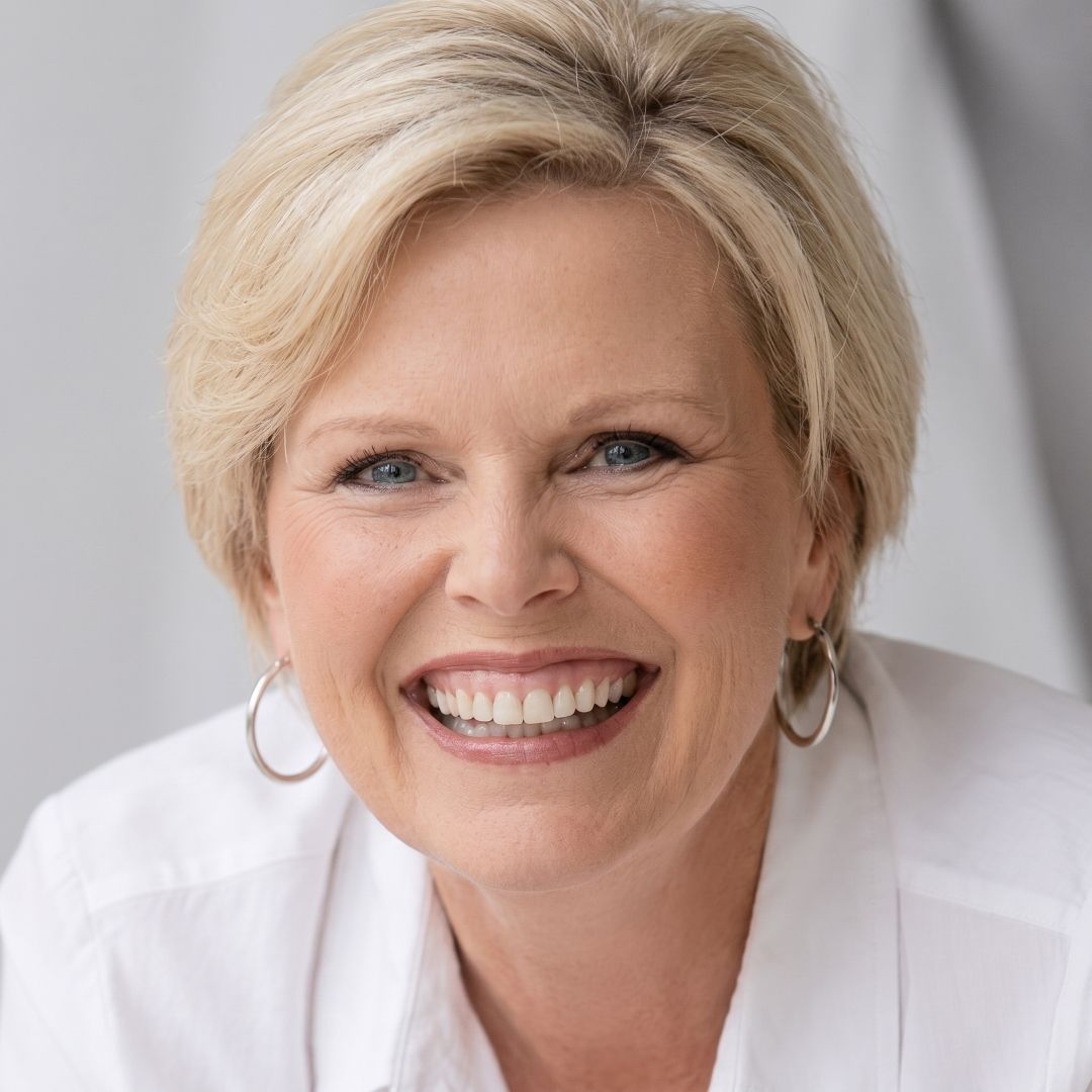 ForeverChngd's tweet photo. About Author Teresa Kemp:
Driven by a profound calling to share the restorative work of faith, Teresa Kemp writes to encourage and uplift readers across all walks of life. Read more at: https://t.co/SYAl8gWvgX #TeresaKemp #faith #God #Jesus #calling https://t.co/vhhpweJtuX