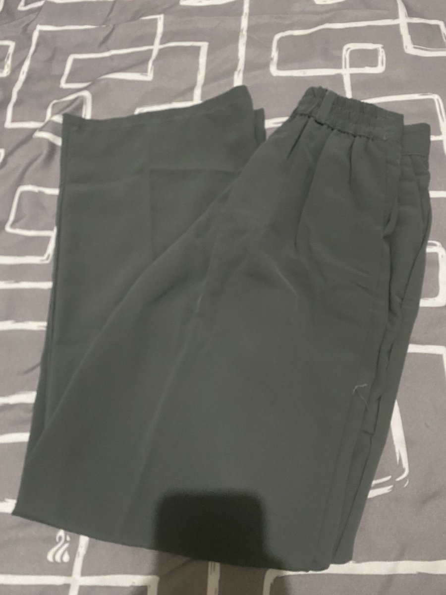 anotherawdel's tweet photo. @unicefess dijual new kulot warna dark grey 60k, hb 80k https://t.co/3OZSnH31Gh