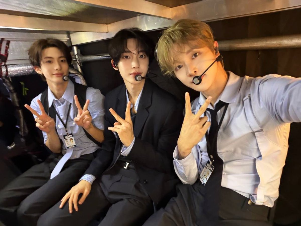 antonisbabo's tweet photo. 성찬이 버블에 찬영이 ㅎ ㅎ https://t.co/OCy2PVGG8h
