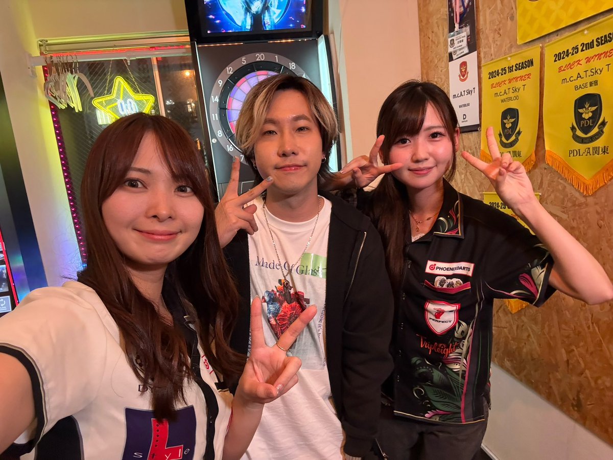 __shawn8's tweet photo. 熊谷幸花プロと母良田桃香プロの交流会に初めて行ってきました！
お二人ともすごく優しくて、一緒にダーツ投げられて最高に楽しかったです🎯
素敵な時間をありがとうございました✨ https://t.co/YCN9lBE3Jo