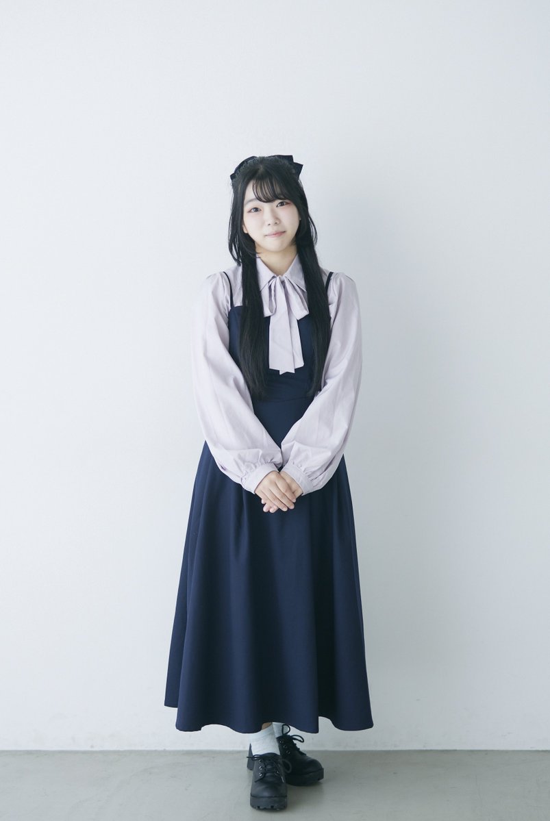 SenaRikka's tweet photo. 宣材写真を新しく撮っていただきました📸

あ！目が合ったそこのあなた！！👀

フレッシュな新人声優になりたい！！！！瀬名六花と申します❄️🎵まだ代表作はありません( ´･ω･`) まだヒヨコです🐣

たくさんの方々や作品とご縁がありますように✨応援よろしくお願いいたします🎶 https://t.co/6Q7BB1DHEl
