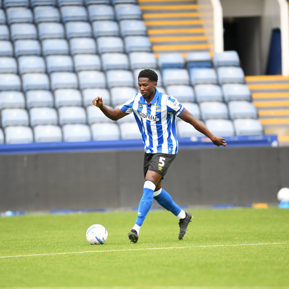 swfc's tweet photo. Di'Shon Bernard played 45 minutes for our Under-21s this afternoon 🙌

A big step forward 💪 https://t.co/Xyt7evSLkF