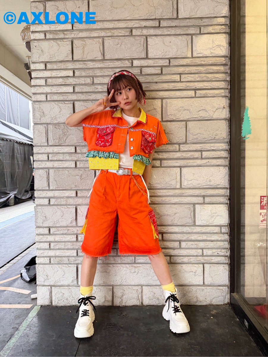 axlone_staff's tweet photo. 3パターンの衣装写真も📸
今回富士山が見れなかった皆様へ
#水瀬いのり の富士山ポーズもお届け🗻

#サマチャレ
#水瀬いのりOPENAIRLIVE https://t.co/mwSsZweoIq