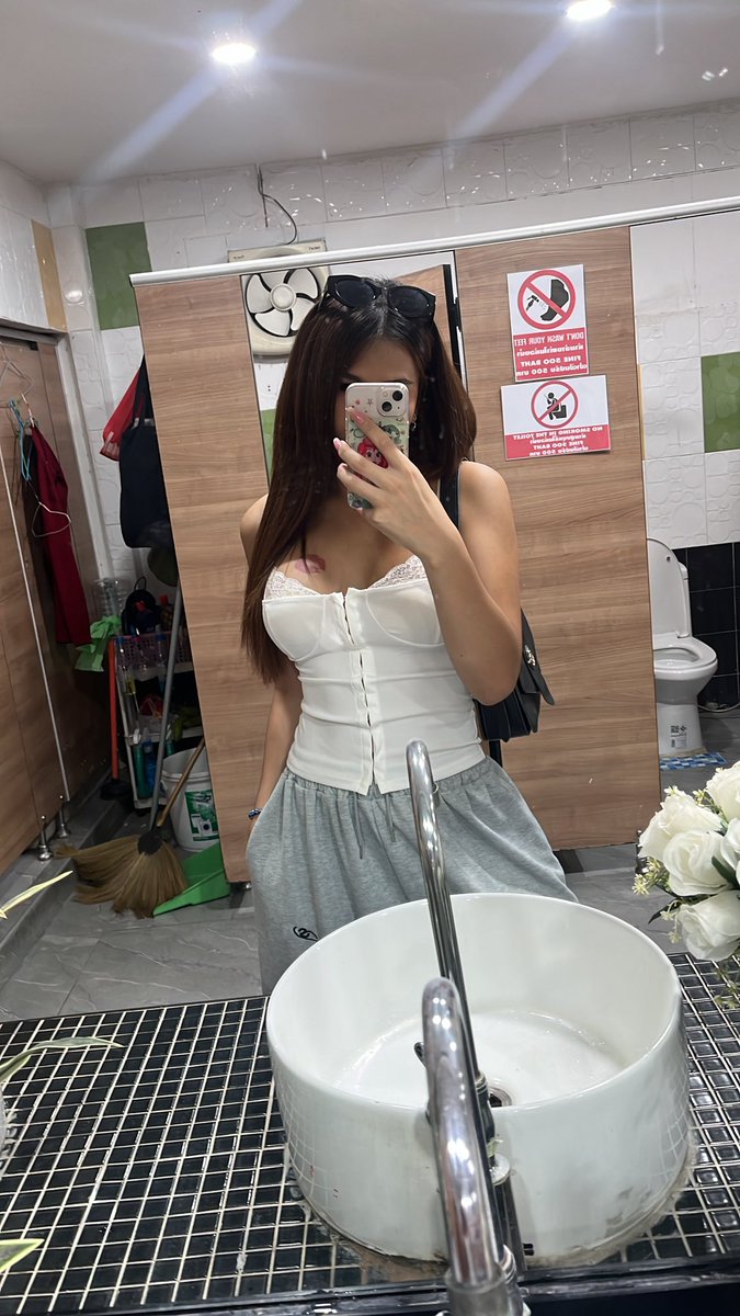 Risa0299's tweet photo. เหงาคับอยากนัดเย็ด🤫#นัดเย็ดพัทยา #พัทยานัดเย็ด #นาเกลือนัดเจอ https://t.co/YwgTm7Cy1D