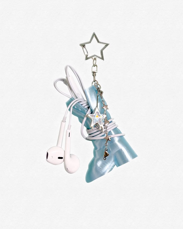 kiccichu's tweet photo. mini boot cable organizer 👢🩵 https://t.co/iVTZudKFFo