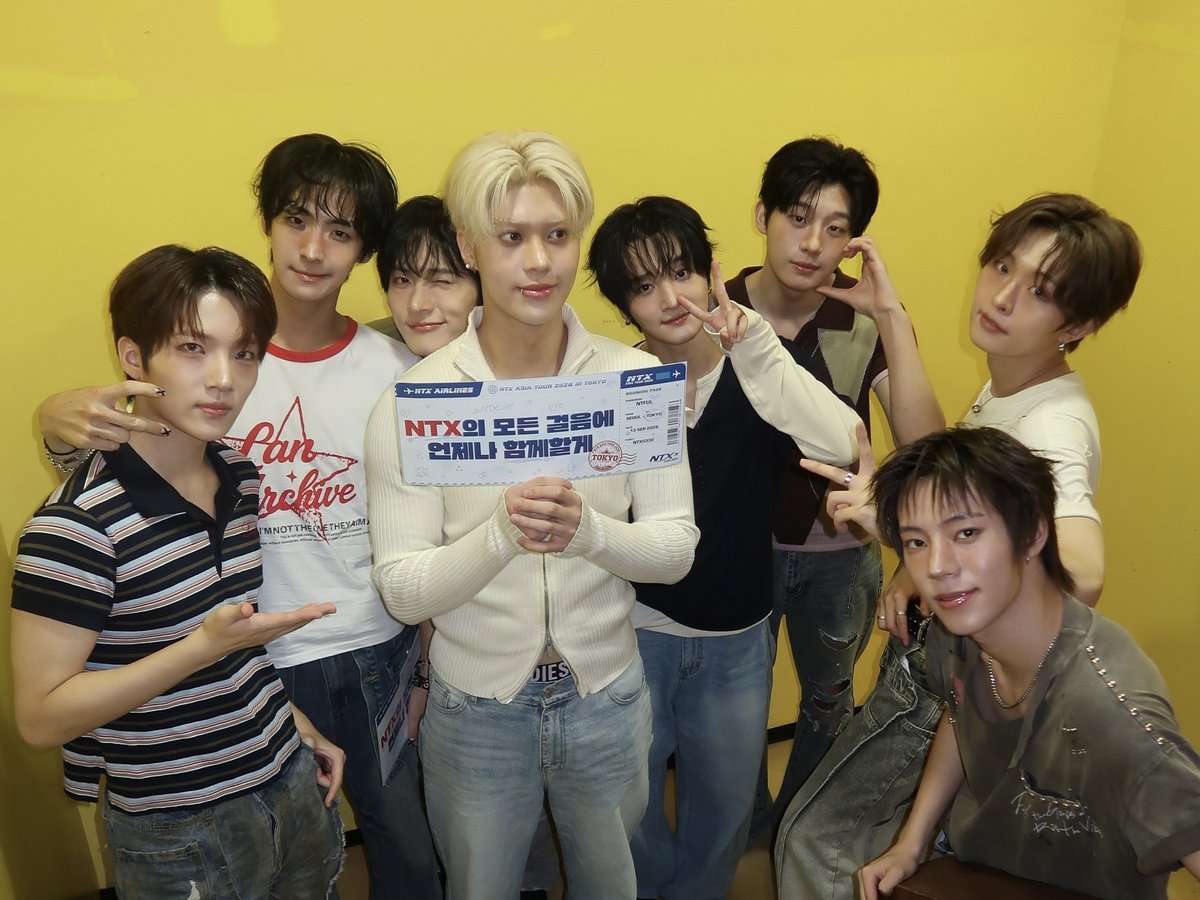 NTX_OFFICIAL_'s tweet photo. [🎞]

TODAY ARCHIVE [260912~260913]

엔티플과 함께 더 더 걷고싶어!
아시아투어 첫 시작을 함께해줘서 고마워😍

#NTX #엔티엑스 https://t.co/ItP4ckPlCH