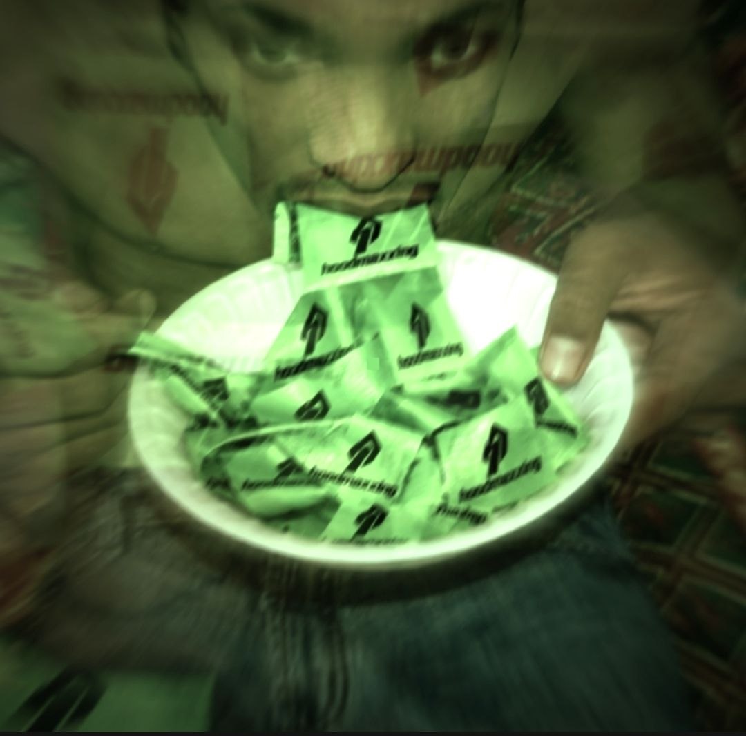 Hoodmaxxing's tweet photo. GMAXXING

THE RH RUN IS YET TO KICK OFF.

WE ARE STRATEGICALLY POSITIONED TO GIGA RUN.

LOCK TF IN https://t.co/eDoiyxpRmu