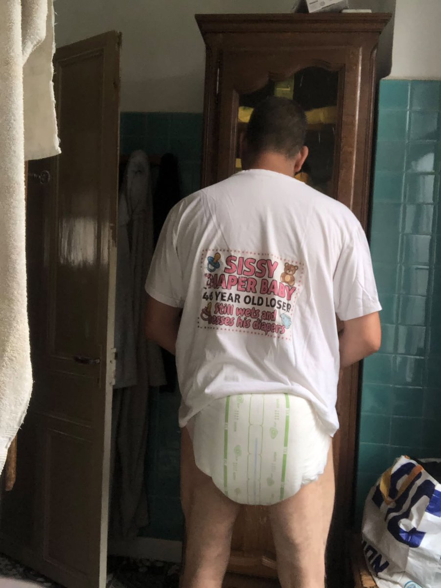 Babysissy8's tweet photo. Change of t-shirt - Changement de t-shirt
#adultbaby #abdl #diaperbaby #diaperboy #babyboy #exposure #reblog #reblogue https://t.co/y8PM7aZPtM