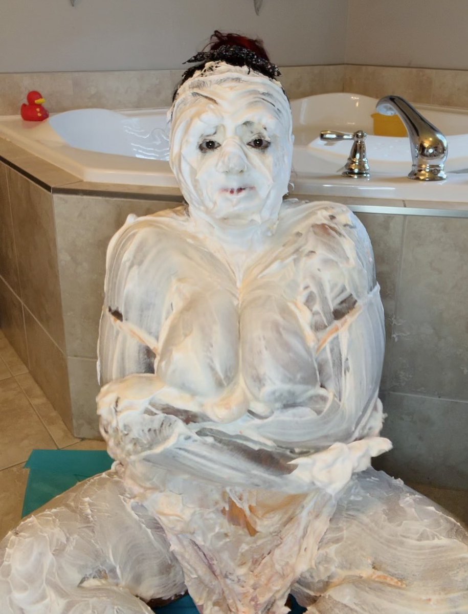 masalawammilf's tweet photo. Fluffy mood activated!
#totalcoverage #wam #messyfetish #pied #piedwithclotheson #piedintheface #whippedcreampie https://t.co/XdwE2V5GO4