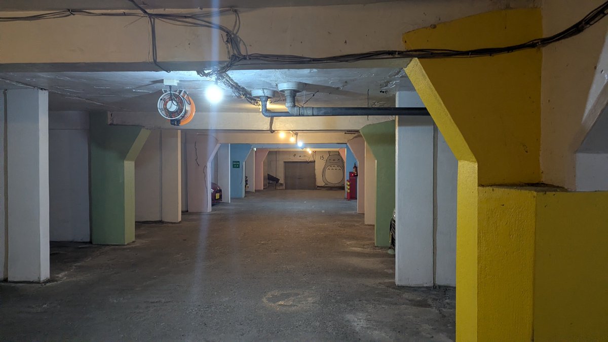 sukafz's tweet photo. 日本最大の違法建築マンション沢田マンションに行きました

見学者用マップ200円で購入
どことなく感じる？昭和感にオシャレなセンスある感じがかっこいいし、めっちゃおもろい！っすね＼(^o^)／ https://t.co/wmgpGb5Yku