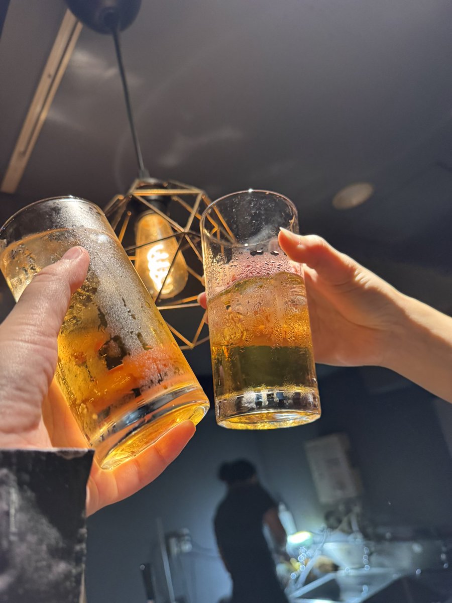 b_nikkawhisky's tweet photo. #Vorderless 

どっちがウーロンハイでしょうwwww https://t.co/5Z8KYVDfoo