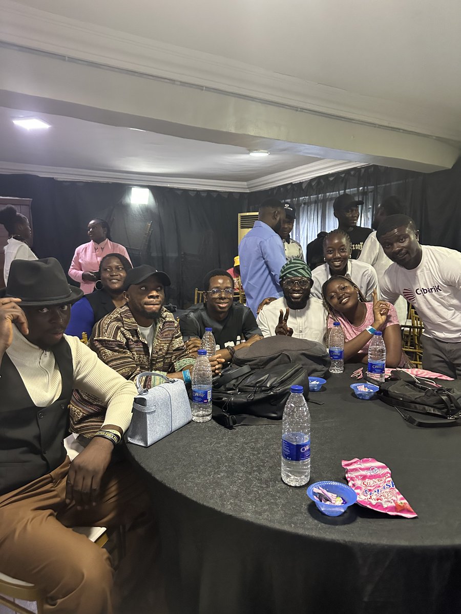 JubrilAdewale__'s tweet photo. A time was had!🤍
#Apishieldsummit https://t.co/qKqs5CRz6s