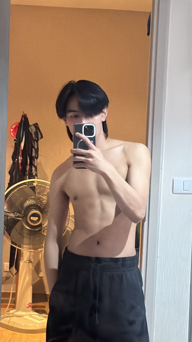 Dueannowvrxm's tweet photo. Two block or mullet  #kku #mlm https://t.co/ZrDm9oPR3m