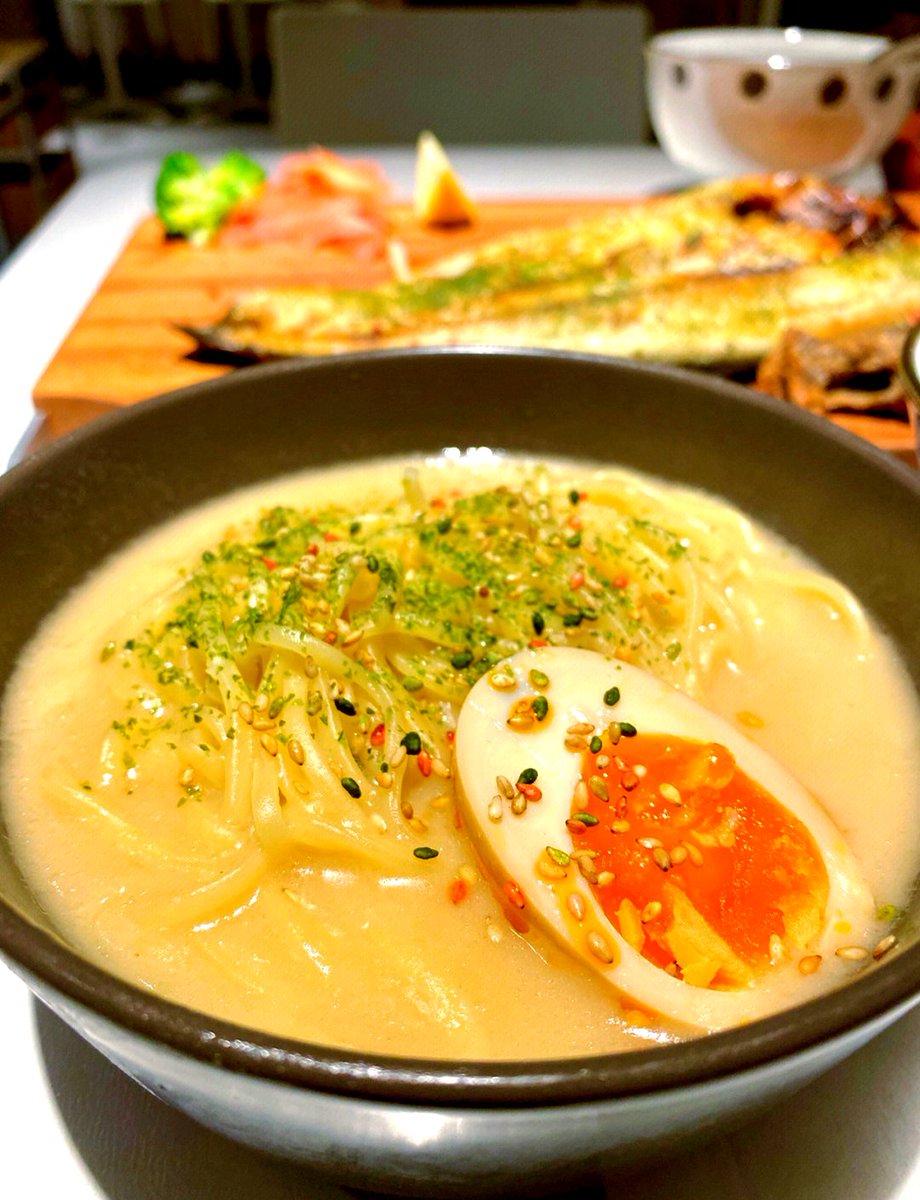 SAYAPJHON786's tweet photo. Late night bite fix: warm miso ramen, soft-boiled egg, and a quiet corner of the tiny shop, perfect for soothing a tired day. https://t.co/qVYGzIP9PJ