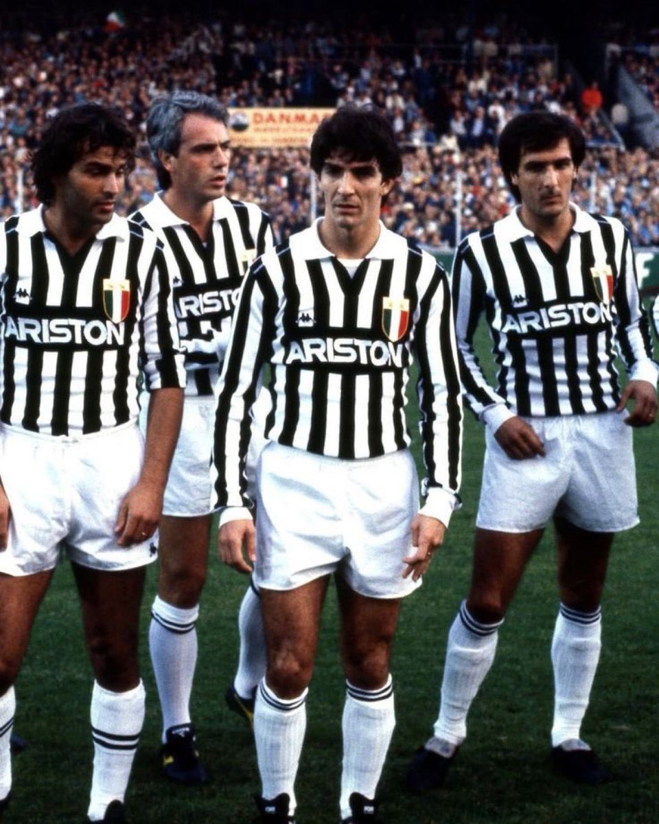 Bskrayyan's tweet photo. Hvidovre-Juventus 1-4 First Round of Coppa Campioni 1982/83

Mention the names of these 4 legendary players! https://t.co/Yrqd69hm9K