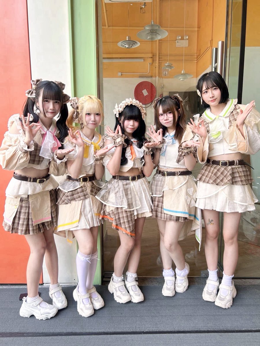 s_clover_info's tweet photo. Shining Star Live in Hong Kong Vol5. ありがとうございました🍀
いつも支えてくれる香港のみんな、
日本や台湾から来てくれたみんなに会えて嬉しかったです♡
いっぱい応援も特典会もありがとう🫶🏻
絶対また会えるチャンスを頑張って掴むから
私たちのことを覚えてくれたら嬉しいです♡ https://t.co/kB3b0iGkJ2