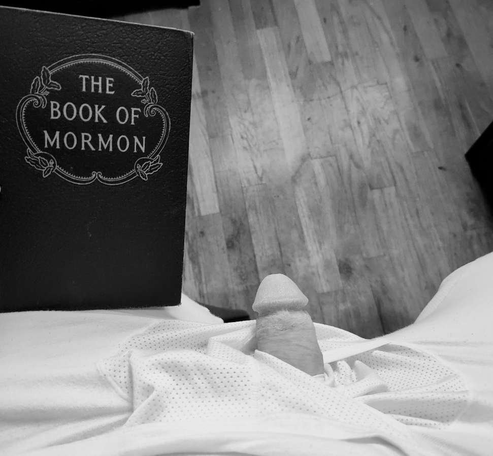caseywilson144's tweet photo. #mormon #lds #bimormon #ldsgarments #garments #idahomormon #gaymormon #discreet https://t.co/gGG2dTDxS0
