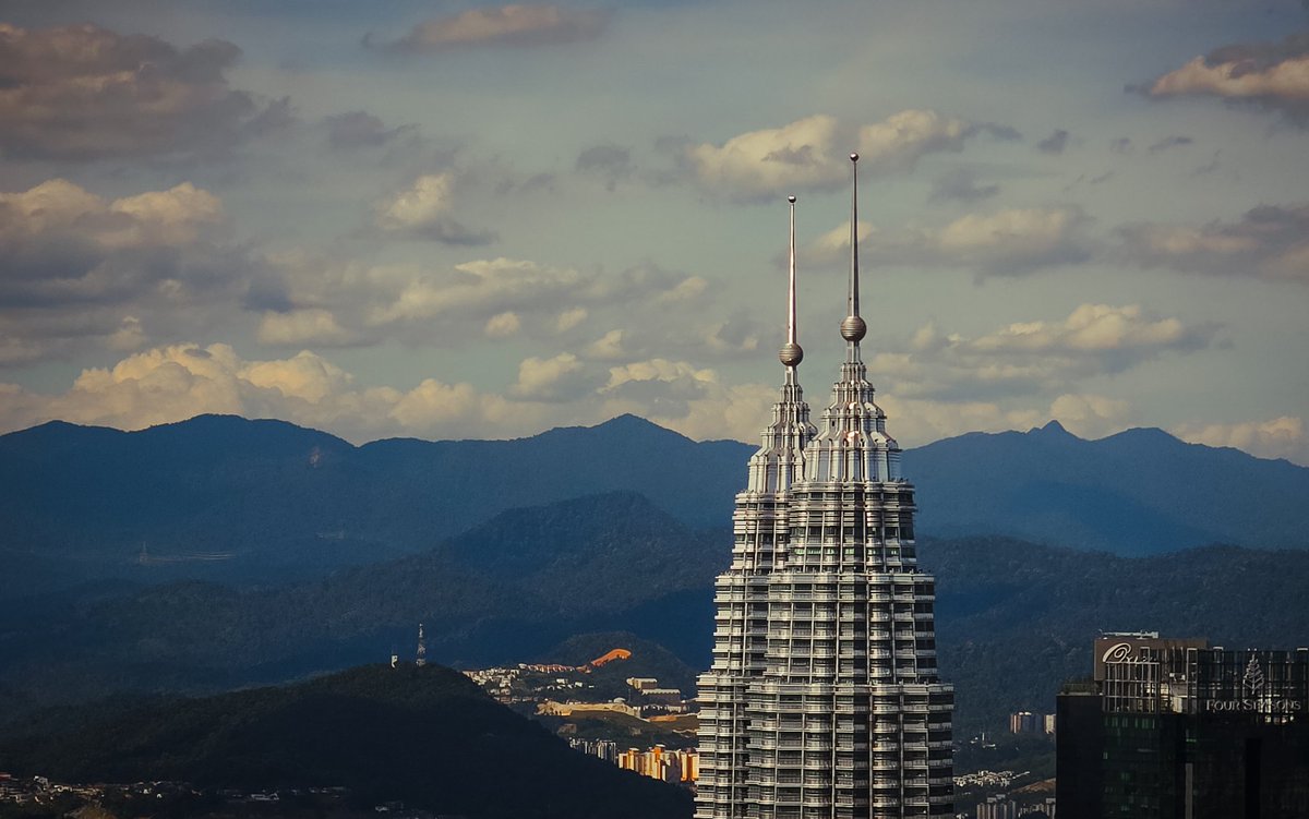 0nlyMuhammad's tweet photo. Frames from Kuala Lumpur 
🇲🇾 🎞 ✨️

#photographylovers 
#photography
#cityscape
#Malaysia https://t.co/NRsNakhOck