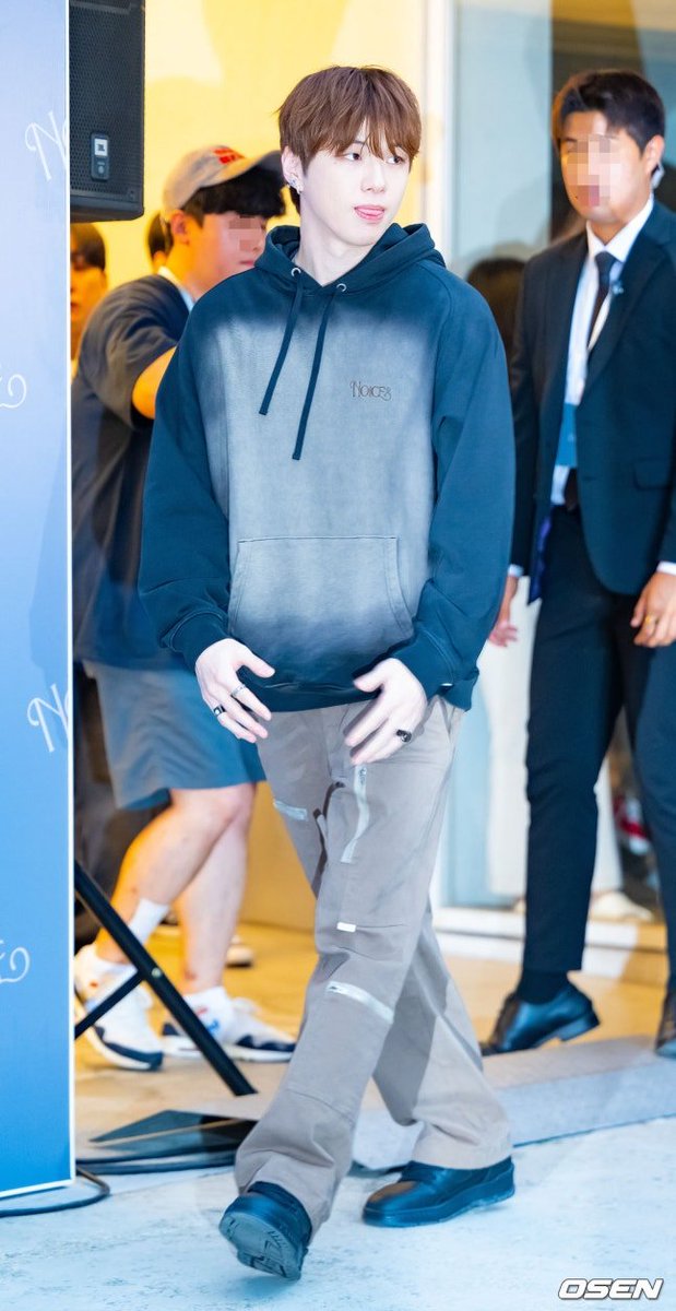 Daniels__past's tweet photo. 230914 NOICE 팝업스토어 오픈 기념 행사 @ 디플랫 성수

#강다니엘 #KangDaniel #KANGDANIEL #姜丹尼尔 #カンダニエル #คังแดเนียล #КанДаниэль https://t.co/HTr45ItBOI