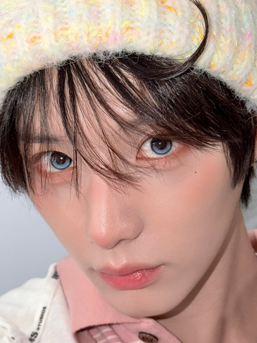 XODIAC_MEMBERS's tweet photo. [#씽] 

Close with me (37)
Blue ~~
#closewithme

#XODIAC #소디엑 #SING #씽 #シン https://t.co/q6TPPnO9VO