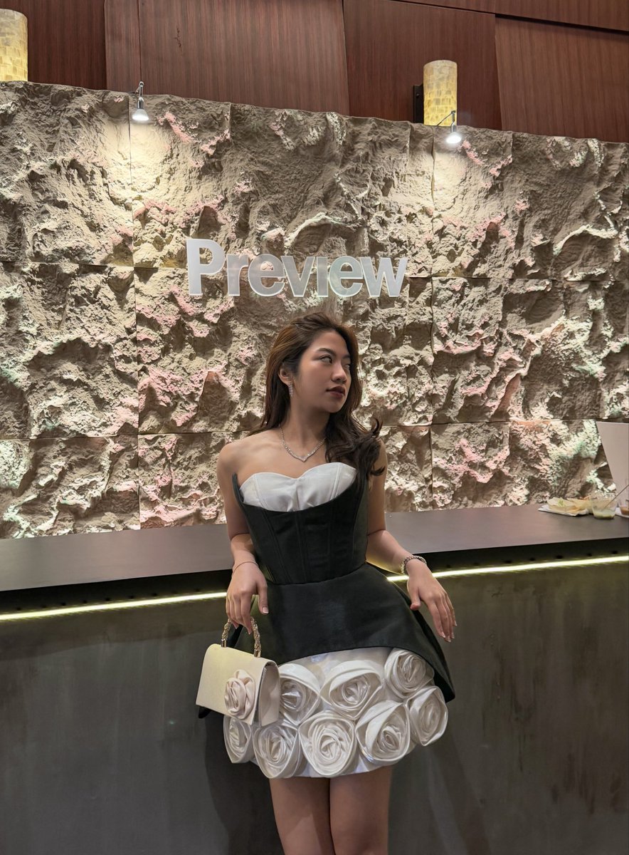 edrinelyra's tweet photo. Celebrating 31 years of Preview through deconstructed fashion, individuality, and the confidence to make a look your own. 

Thank you for the experience! @previewph 🤍

#PreviewBall #Deconstructed #Fashion #Lifestyle #Event https://t.co/Xkes7KFSxu