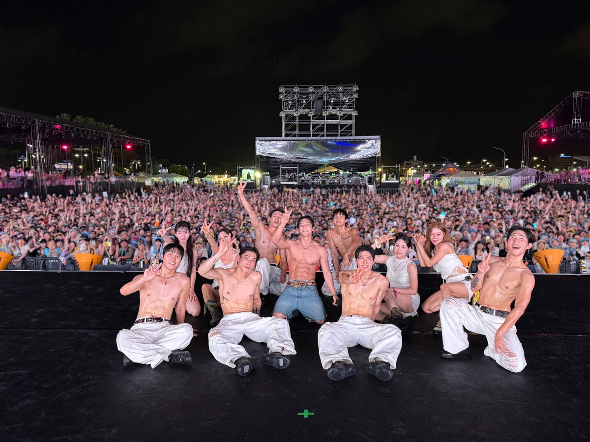 BTOBCOMPANY's tweet photo. [📂]

📂 B:CHIVE
└📁#WATERBOMB KAOHSIUNG 2026

오늘 가오슝에서 제일 뜨거웠던 것🔥💦
워터밤? 아니고 민혁이.

#비투비 #BTOB
#이민혁 #LEEMINHYUK
#허타 #HUTA
@btob2mh https://t.co/Ed2nUyC1jI