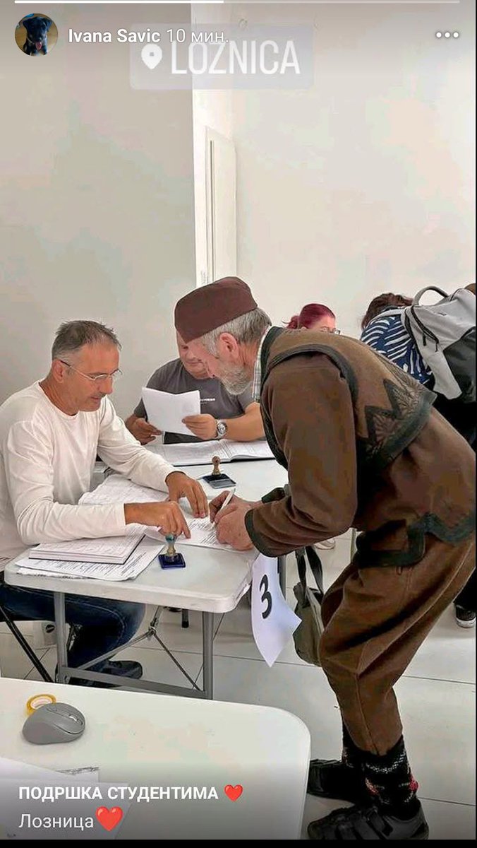 bodirogic45829's tweet photo. JEDNO NIJE SLAGAO, SRBIJA POBEĐUJE ❤️

LOZNICA, PODRŠKA STUDENTIMA ❤️ https://t.co/2BxtwzCPCf