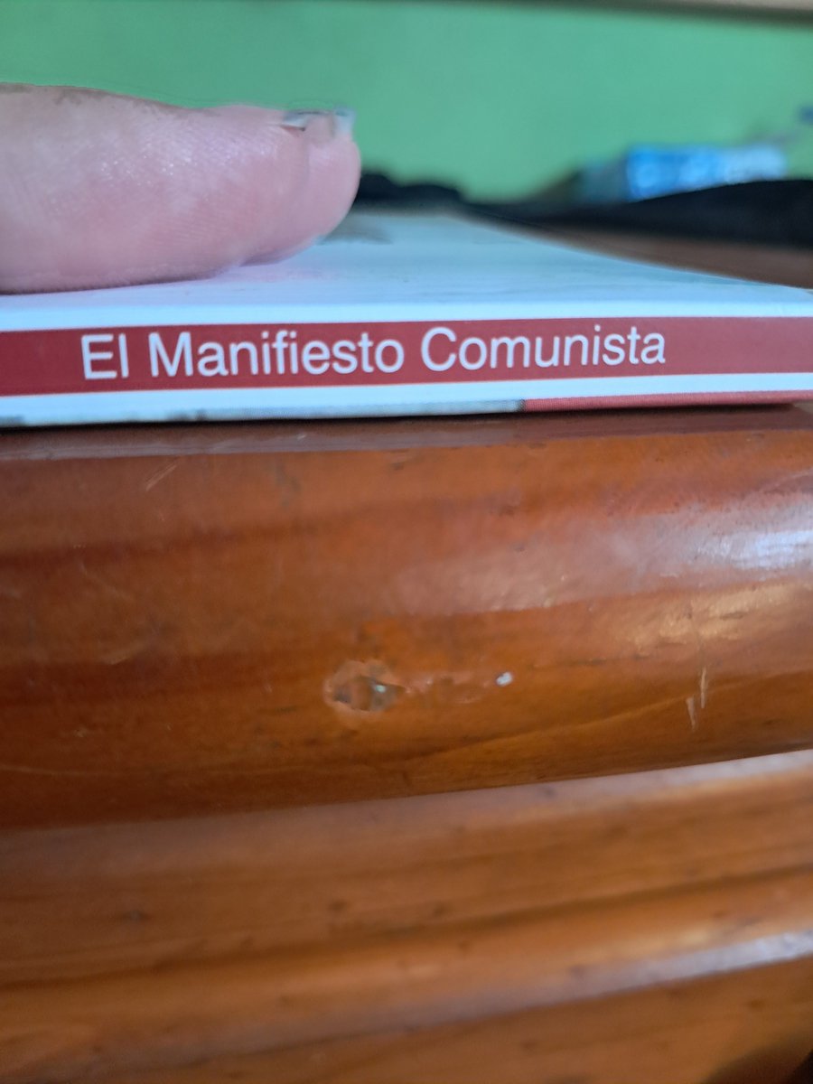 GuantesBlanco's tweet photo. "The entire communist manifesto" must have been a hell of a read huh https://t.co/li0qPQZPgK
