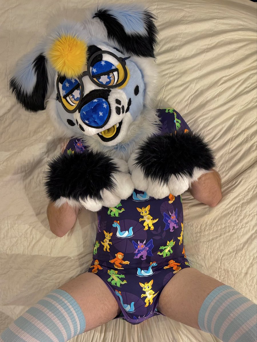 OnesieDownunder's tweet photo. The footage is blurry, the footprints are enormous, and something is moving in the trees! 👣🌲

Hunt for the unexplained in the Believe It Or Not Onesie + Bottoms, available September 15th at 8PM EDT 🌕

This is a limited release, so items won’t restock once sold out! 👻

📸: @warmsnugs

#onesiesdownunder
