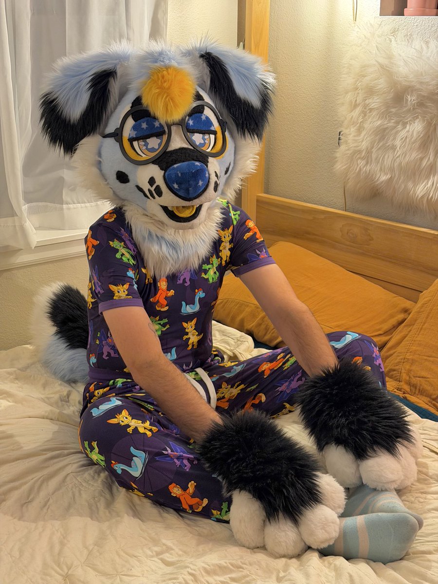 OnesieDownunder's tweet photo. The footage is blurry, the footprints are enormous, and something is moving in the trees! 👣🌲

Hunt for the unexplained in the Believe It Or Not Onesie + Bottoms, available September 15th at 8PM EDT 🌕

This is a limited release, so items won’t restock once sold out! 👻

📸: @warmsnugs

#onesiesdownunder