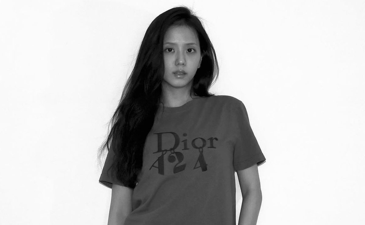 PopBase's tweet photo. JISOO stuns for Dior x A24:

“Fashion. Film. Storytelling.” https://t.co/K6s9g6QPAF
