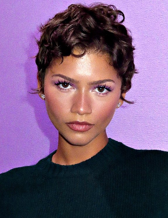 belsafespace's tweet photo. what lashes did she use?
love this zendaya https://t.co/ZqhfAbgQkM