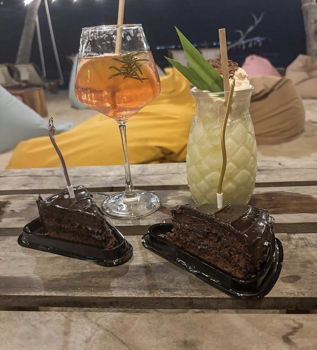 jin_tea54566's tweet photo. Celebrating friends bday in best and cutest way possible. Here's to many more amazing bdays ❤️
#happybday #findom #findomme #perfectday https://t.co/AwtJUMfS4Y