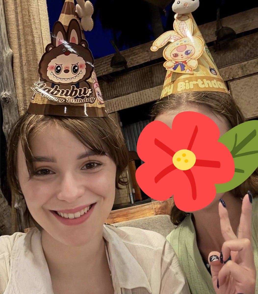 jin_tea54566's tweet photo. Celebrating friends bday in best and cutest way possible. Here's to many more amazing bdays ❤️
#happybday #findom #findomme #perfectday https://t.co/AwtJUMfS4Y