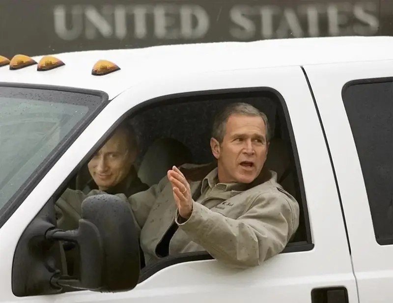 felonia's tweet photo. @25YearsAgoLive I had almost forgotten about Putin and Bush and their bromance https://t.co/OBnhl3KbRp